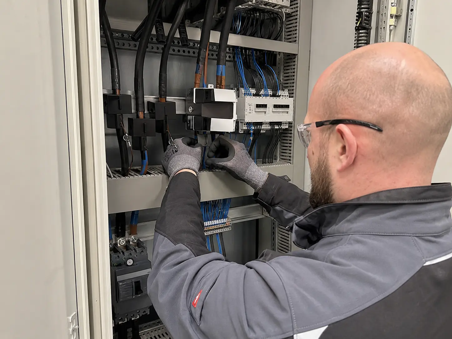 Messung und Datenerfassung für ein Gewerbe-EMS