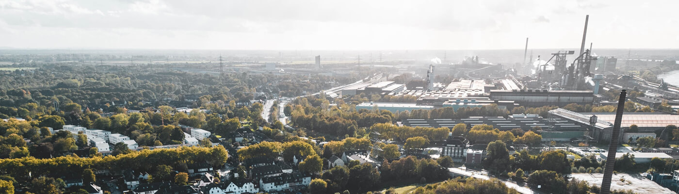 Solaranlage Duisburg | Magazin Industriestandort Duisburg von oben | Solaranlage